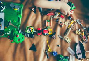 TOYS