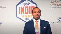Adeeb Ahamed (LuLu Financial Holdings) falando no salão da Índia no Fórum Econômico Mundial 2022